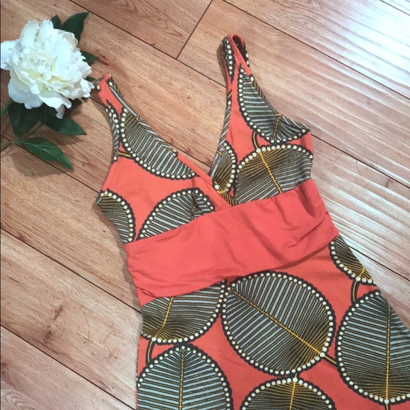 Patagonia Dresses & Skirts - Patagonia Leaf Print Ruched Empire Waist Dress